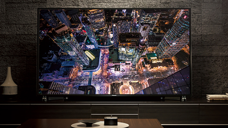 With the DX900 series, Panasonic is trying to make LCD more like OLED. (Image: Panasonic)